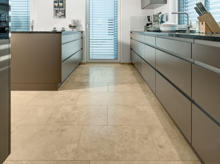 Carrelage Ivory Classic, en travertin adouci | stonenaturelle